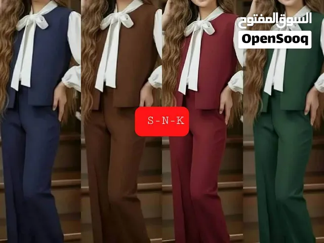 طقم بناتي ثلاث قطع رروعه يلبس من 4__10