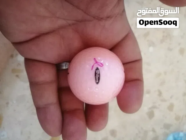 يوجد كرات جولف الأصلية نوع ويلسون wilson العدد 6 كرات