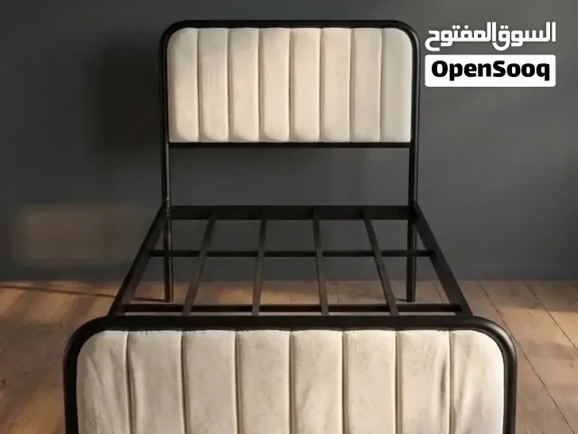 سرير نفر حديد