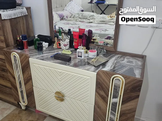 غرفة نوم كامله شبه جديده