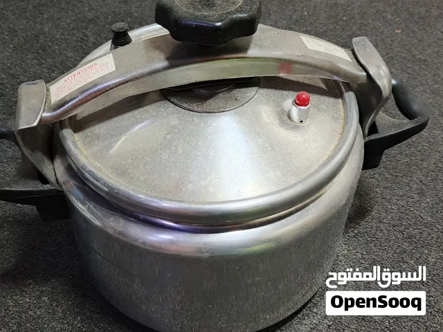 11-Liter Cooker for Sale  11-liter cooker for sale. It has been used only once and is in excellent c