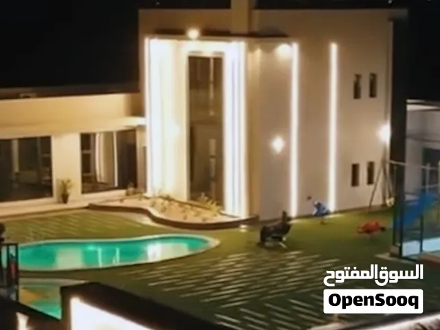 واحده من أكثر الشاليهات فخامة في بركاء بدخل ممتاز ( من المالك مباشرة ) والملك لله عزوجل