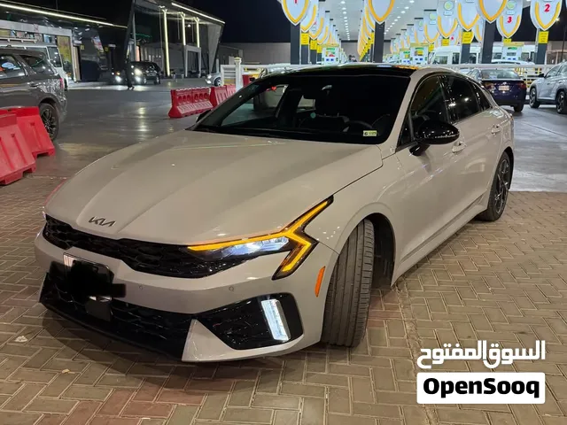 Kia K5-GT.LINR
