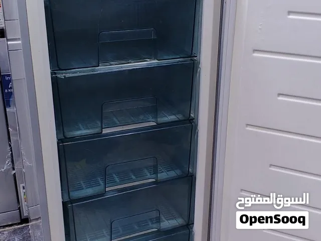 فريزر فيري كول مستعمل بحالة ممتازة جدا والسعر شامل التوصيل عمان والزرقاء