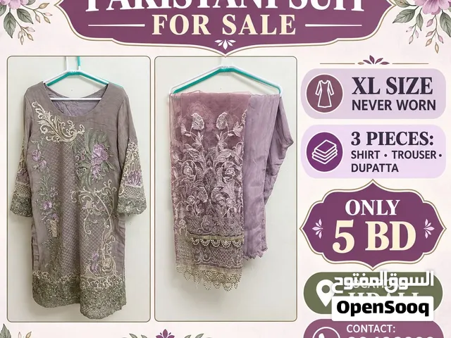 PAKISTANI SUIT FOR SALE