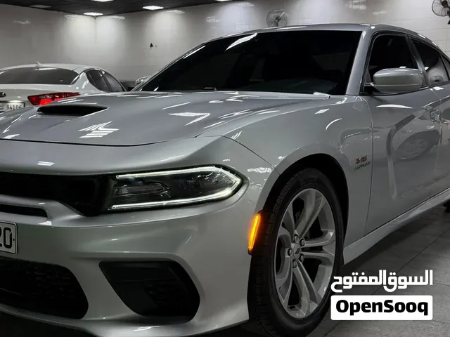 للبيع دودج تشارجر R/T موديل 2021 – 5.7 HEMI V8