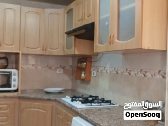 طابق فيلا ارضى بالقراج للإيجار منزه الثامن اريانة
