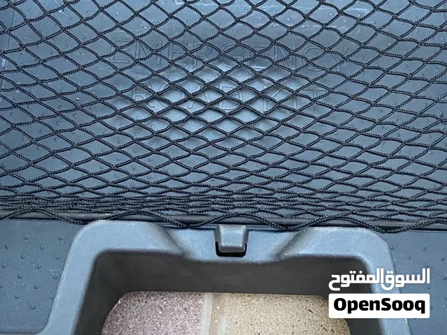 Emergency Road Kit حقيبة الاغراض  من شركة NISSAN Altima مستخدم شي بسيط بحالة الوكاله ما احتاجه !!