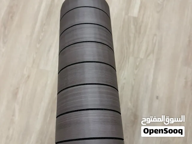 رولات بديل الخشب طول اللوح 280 بعرض 60 سم ذاتي التلزيق سماكه 6 ملم ثقيل سعر الرول 5 دنانير