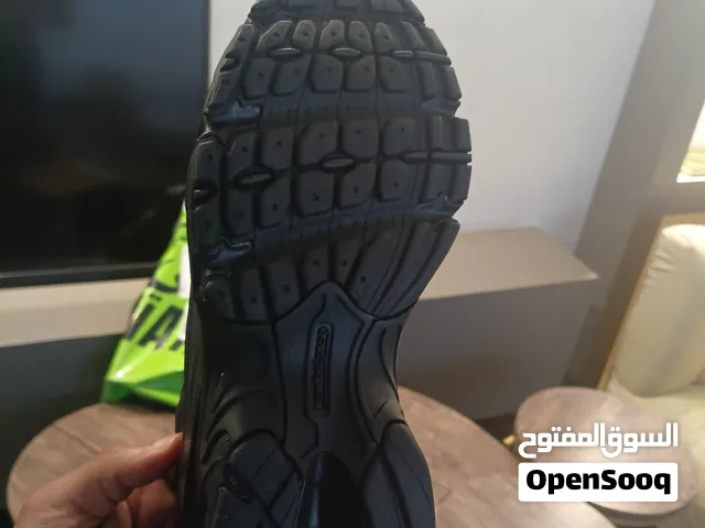 حذاء نيوبالنس جديد