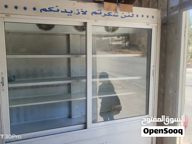 ثلاجة عرض ايطالي
