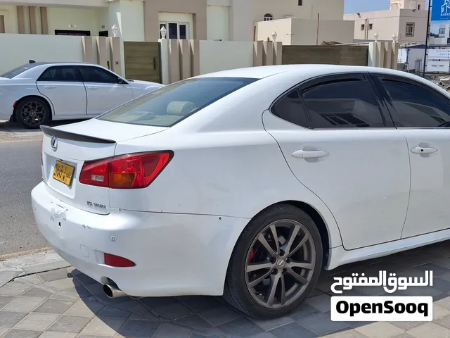 لكزس IS 300 بحالة الوكالة وخليجي المالك الثاني