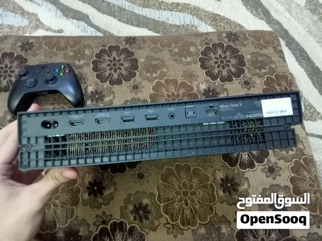 Xbox One X مستعمل للبيع