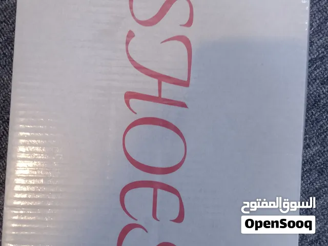 حذاء تخرج جدا نظيف