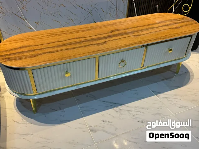 ترابيزة تلفزيون وترابيزة قابلة للطي