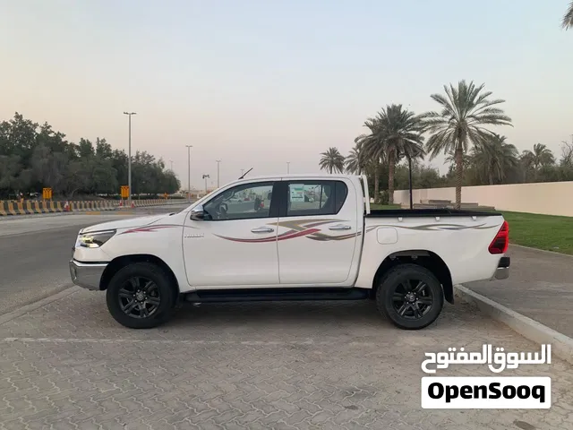 هايلكس فل اوبشن تماتيك خاااالي من الحوادث والصدأ صبغة وكالة ممشى حقيقي خالي من العيوب نظييف