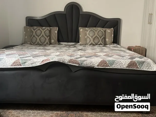 غرفة نوم للبيع