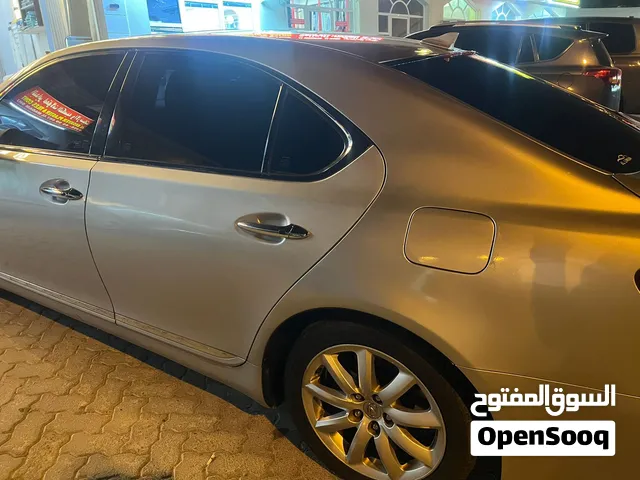 لكزس LS 460