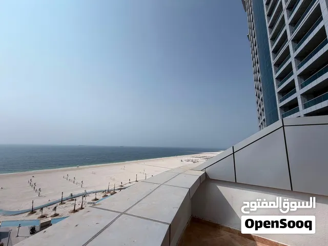 اطلاله مباشره علي البحر غرفه وصاله في ابراج الكورنيش ريزيدنس بمقدم 250 الف استلام فوري