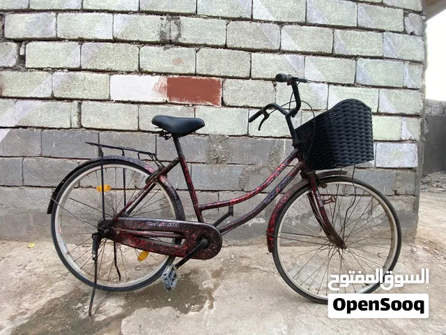 بايسكل سياحي بناتي حجم 26 السعر 150 الف  . . . . . . . . . . . . .. .................. ........ .  .