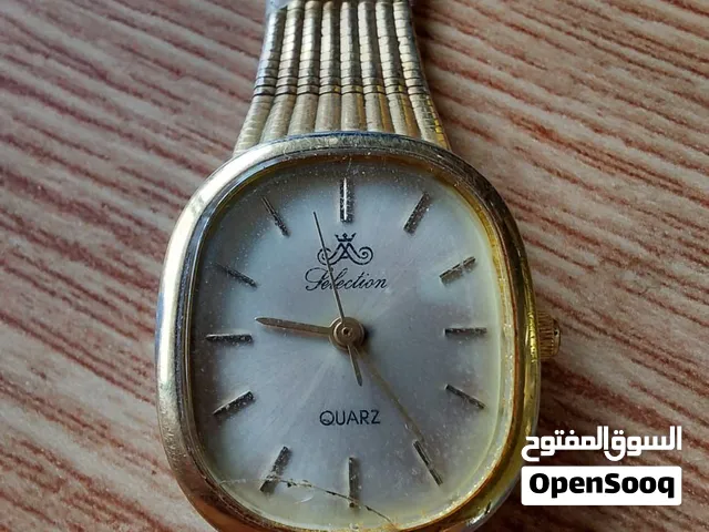 ساعة يد ستاتي ياباني لون ذهبي