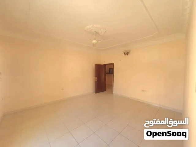 بيت للإيجار في الرفاع الشرقي