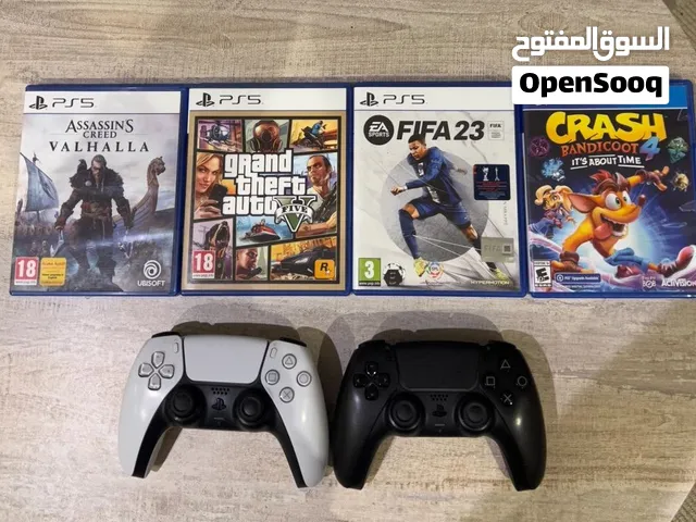 للبيع يدتين سوني 5 استعمال نظيف خالي من الدرفت و 4شرطه سوني نظيف جدا ب 45 التواصل علي واتساب وتطبيق