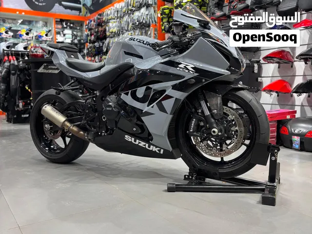 سوزوكي GSX-R1000R موديل 2025 مستعملة بمحرك 1000 سي سي رياضية