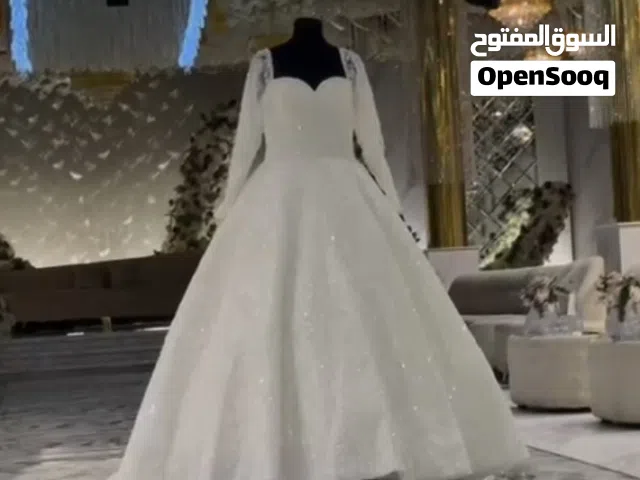 فستان زفاف عروس ابيض موديل حديث