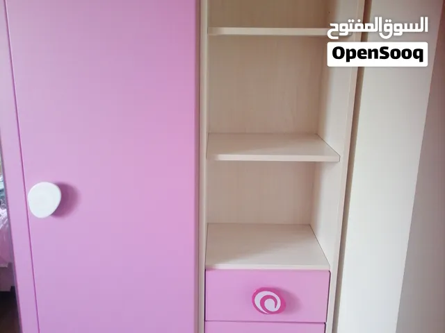 اثاث للفتايات