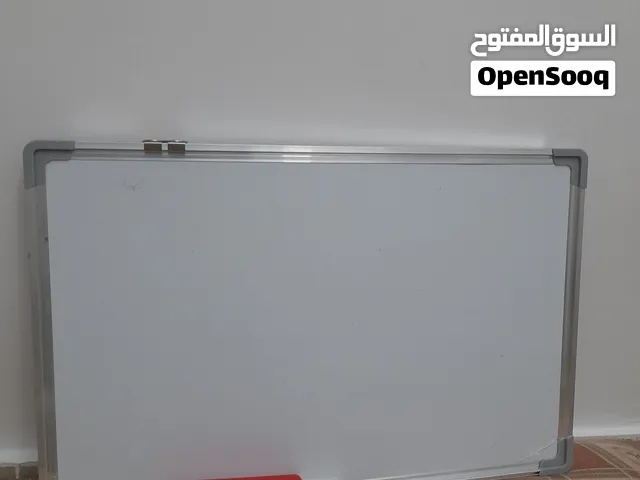 سبورة للبيع سعرها 60