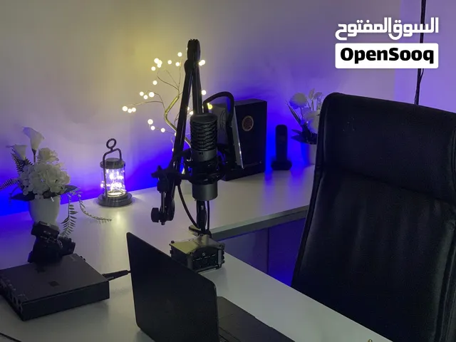 مكتب أبيض للبيع