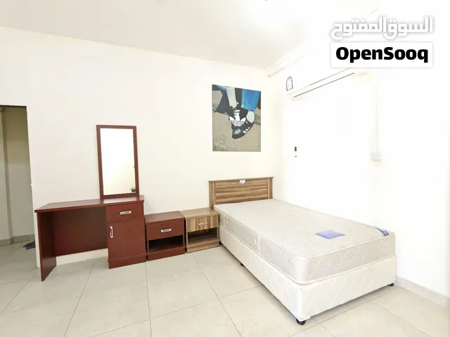 ROOM FOR RENT SINGLE MALE & FEMALE EXCUTIVE BACHELOR