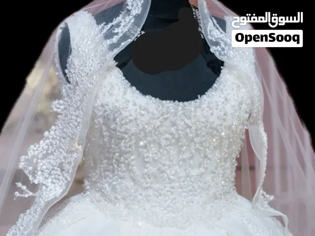 فستان زفاف
