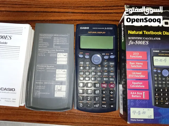 آله حاسبة كاسيو أصلية Casio fx500es بملحقاتها وتعمل بشكل ممتاز