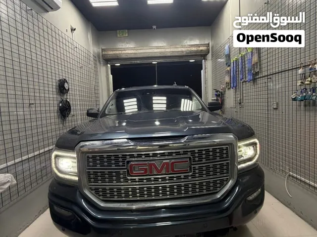 GMC seirra 1500 (2018 ) dm for more info