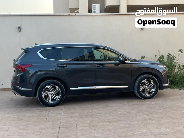2022 هيونداي سنتافي Standard