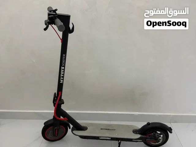 سكوتر للبيع مستخدم شهر واحد فقط يمشي 60 و 20 كيلو اذا شحنته فل