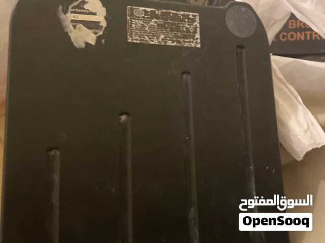 بطارية ليثيوم للبيع بسعر مغري او للبدل ب سكوتر سريع توصل لين بيتنا