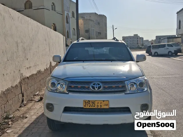 toyota fortuner sr5 2.7