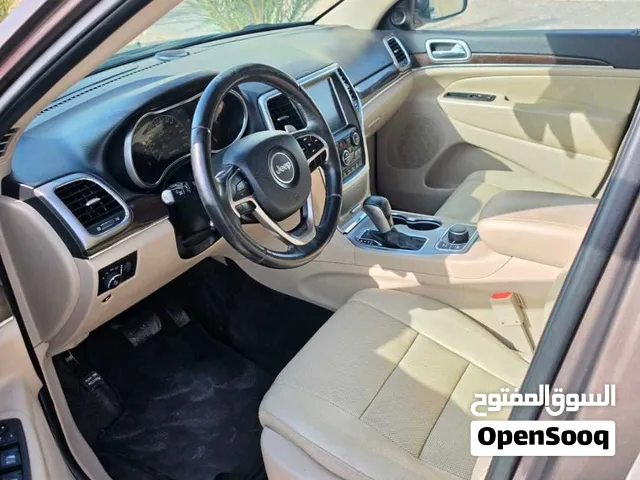 Used Jeep Grand Cherokee in Muscat