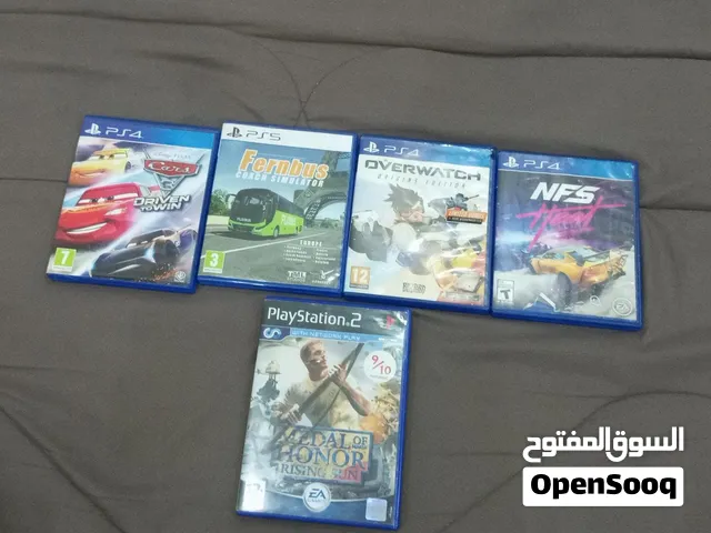للبيع سيديات بلايستيشن 4 و بلايستيشن 5 و بلايستيشن 2 بحاله ممتازه السعر للكل 17 دينار و قابل للبدل