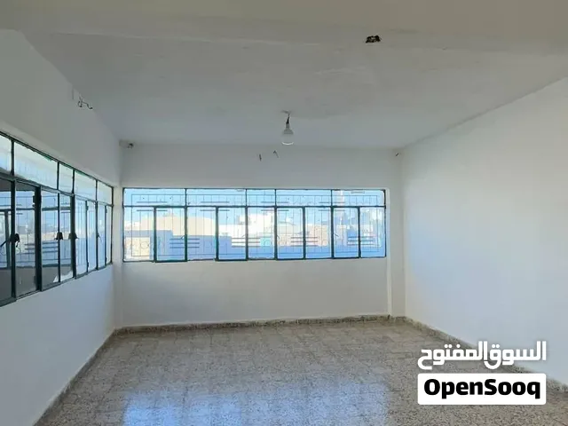 بيت مستقل للاجار في منطقة زحوم /الكرك بسعر معقول