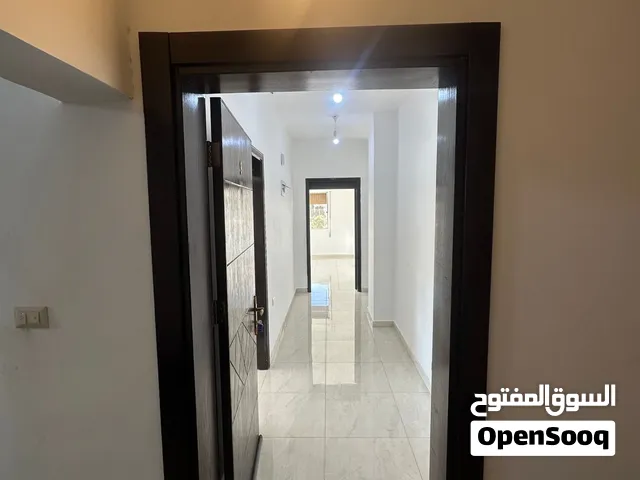 شقة فارغة للإيجار الجبيهه شارع الجمعة