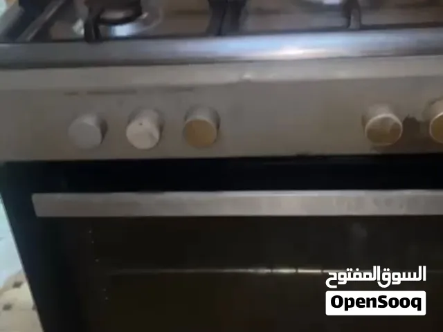 طباخه 5 شعله وفرن وشوايه