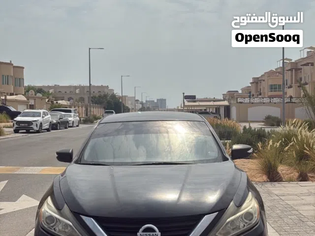 التيما وارد امريكا موديل 2016 لون اسود من الداخل والخارج نظيفه جدا السعر 17500 قابل للتفاوض بالمعقول