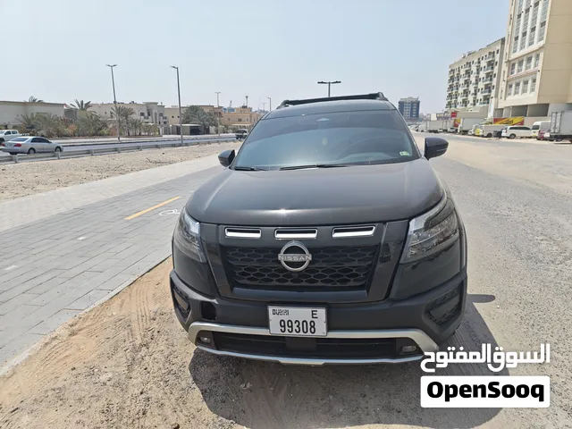 نيسان باثفندر روك 2023 امريكي 7 راكب
