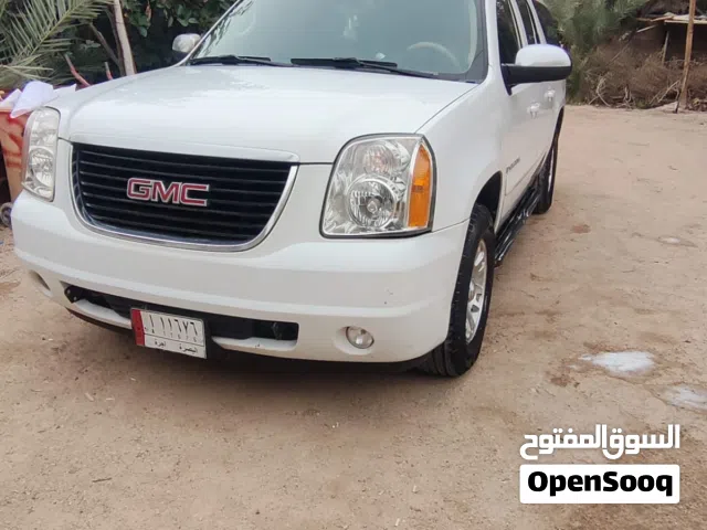 يوكن طويل XL فيئة الملكية SLT. وارد امريكي حادثهة بجم    ابيض بلاد 2008 بصره اجره السياره حلوه نضيفة