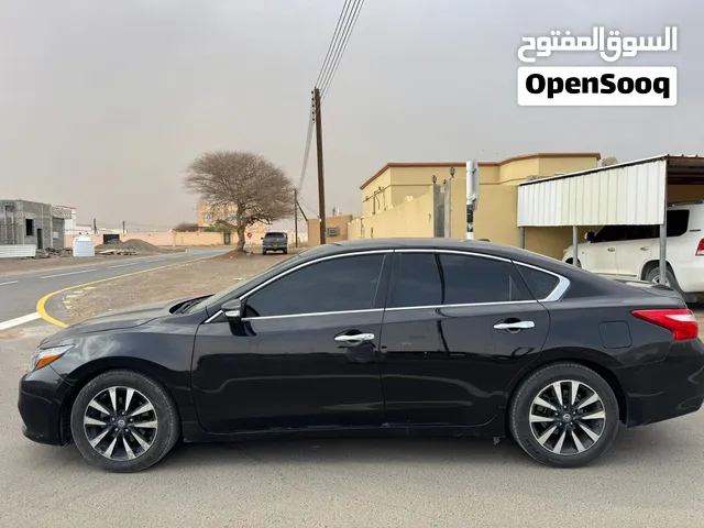 نيسان التيما
