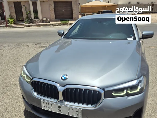 بي ام دبليو للبيع 520i